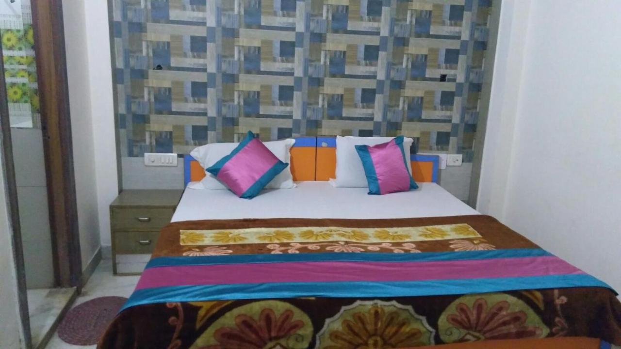 Basil Inn Home Stay Walking Distance From Taj Mahal Agra Агра Номер фото
