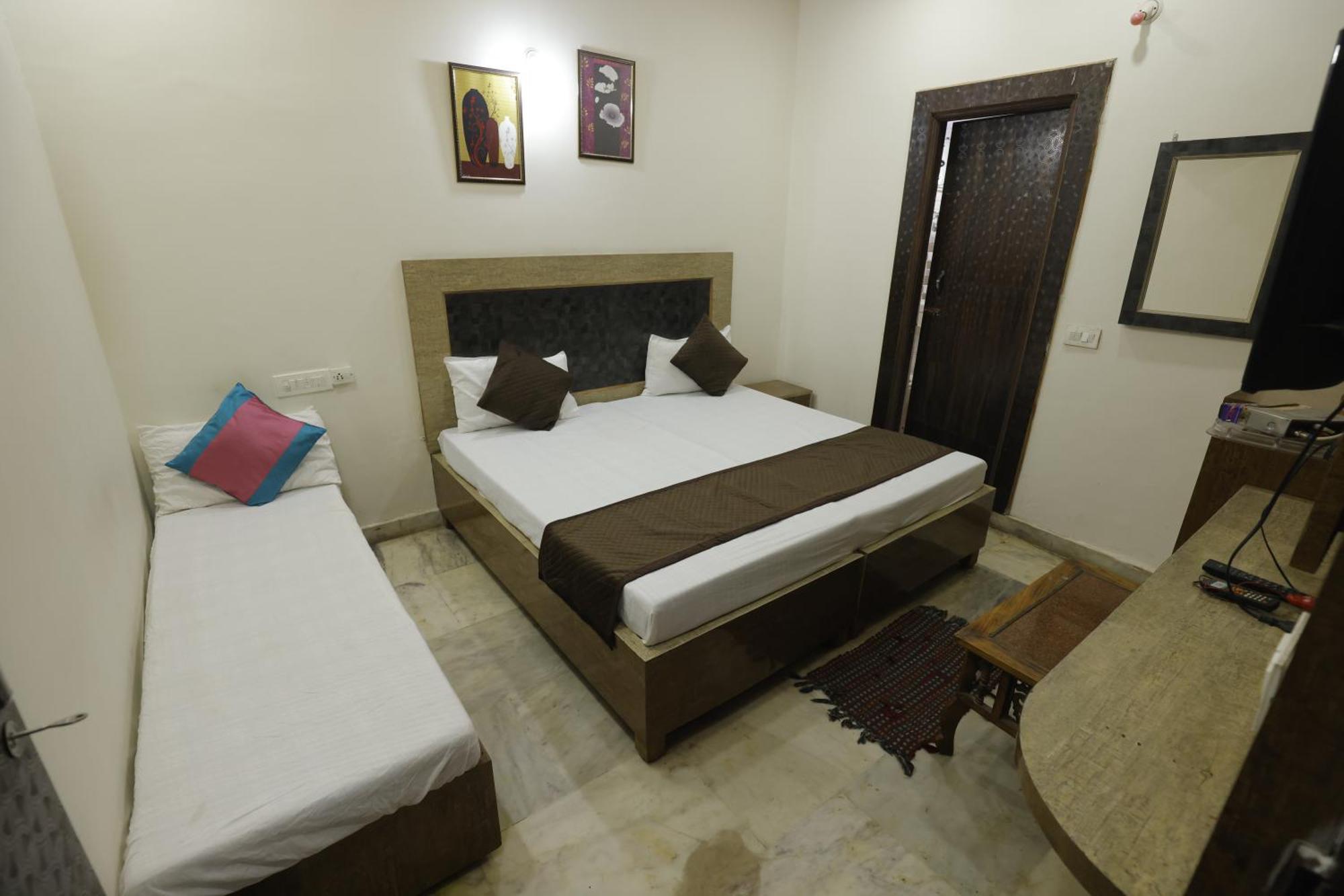 Basil Inn Home Stay Walking Distance From Taj Mahal Agra Агра Екстер'єр фото